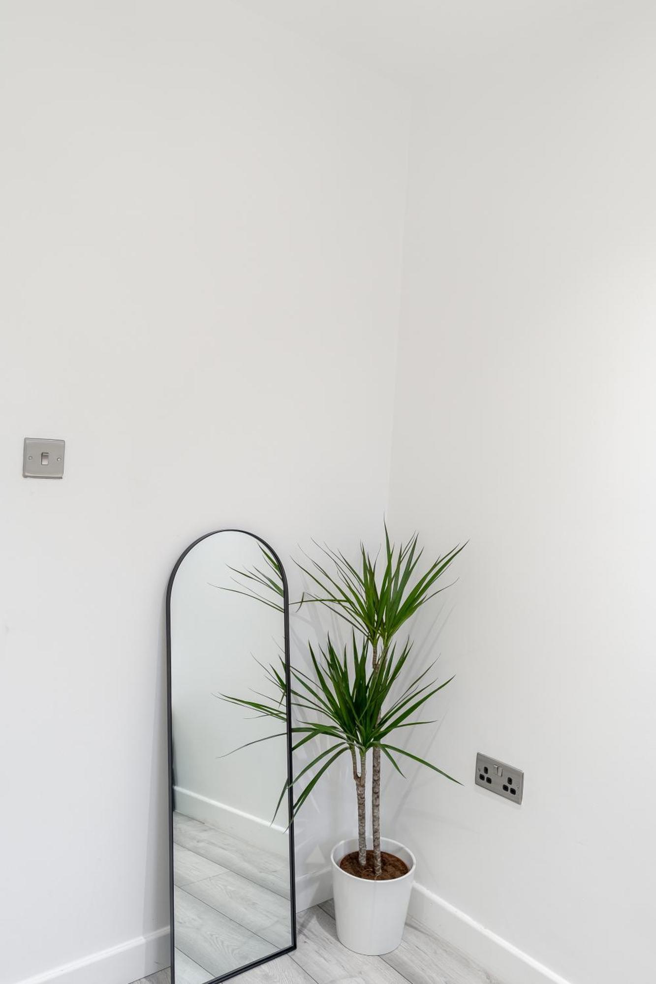 Beautiful Flat Near Central London - Entire Flat - Equipped Kitchen - Private Bathroom Экстерьер фото