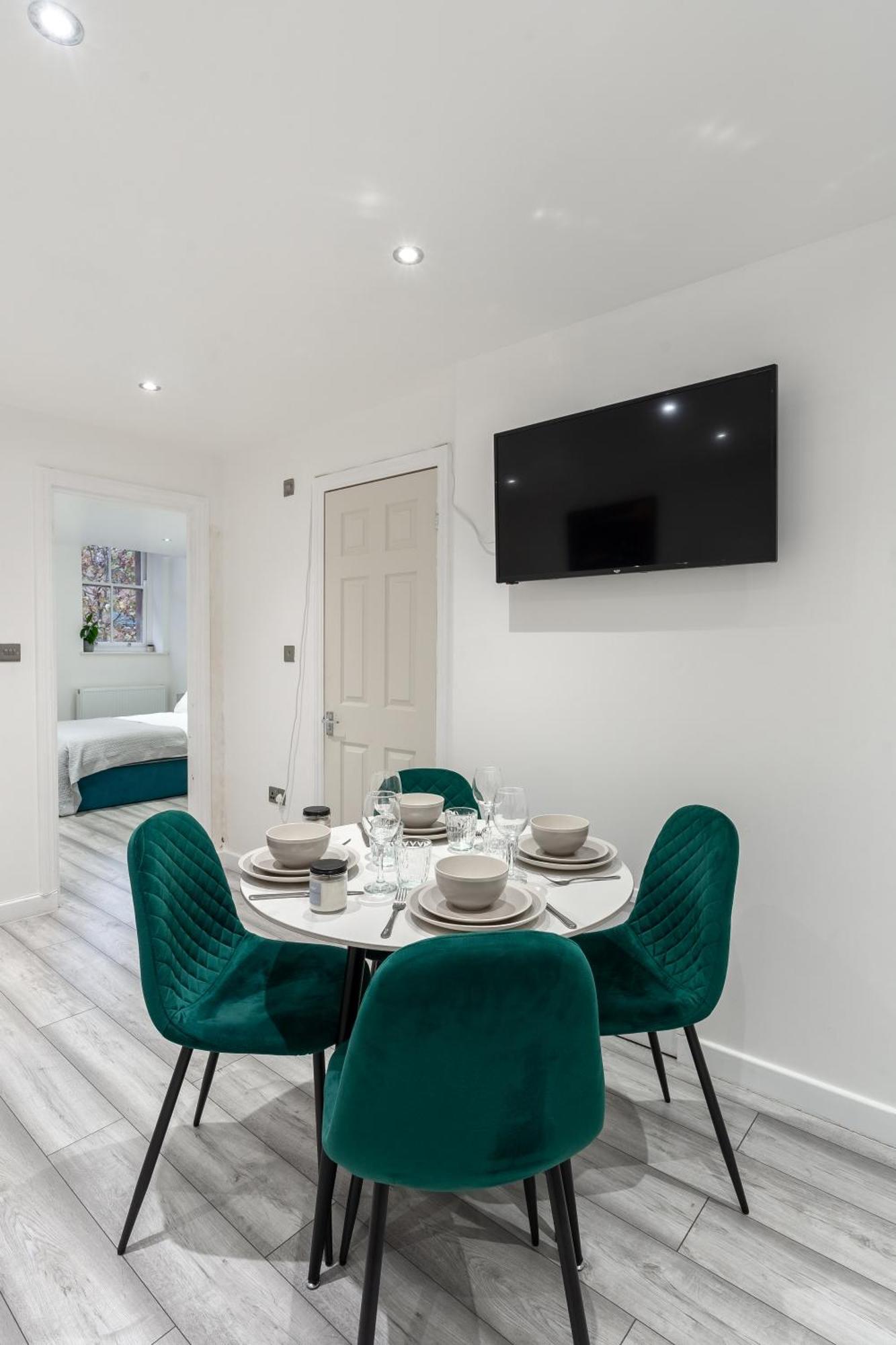 Beautiful Flat Near Central London - Entire Flat - Equipped Kitchen - Private Bathroom Экстерьер фото