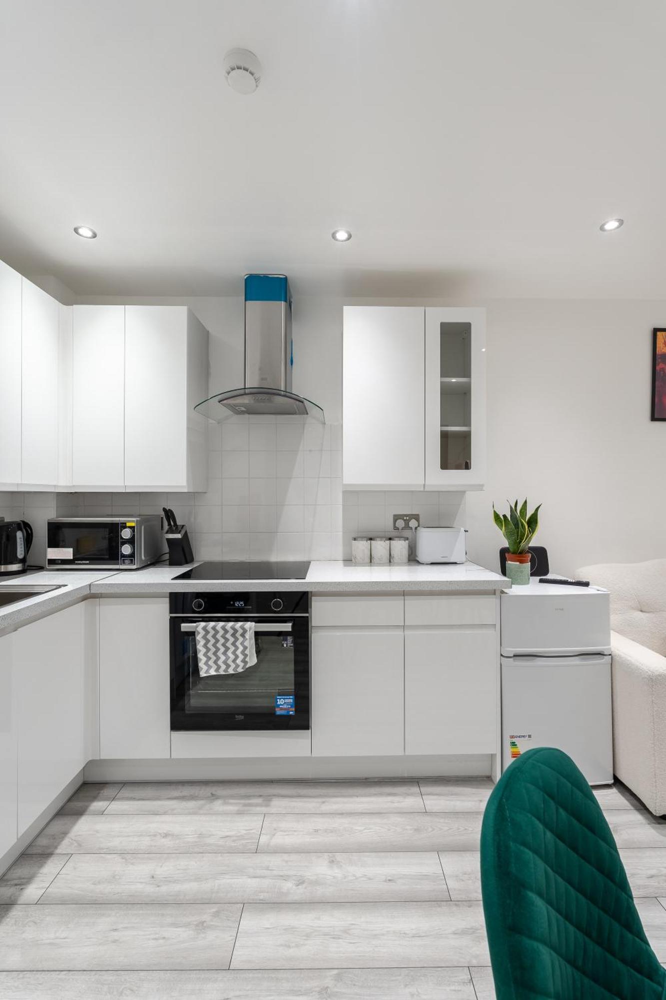 Beautiful Flat Near Central London - Entire Flat - Equipped Kitchen - Private Bathroom Экстерьер фото