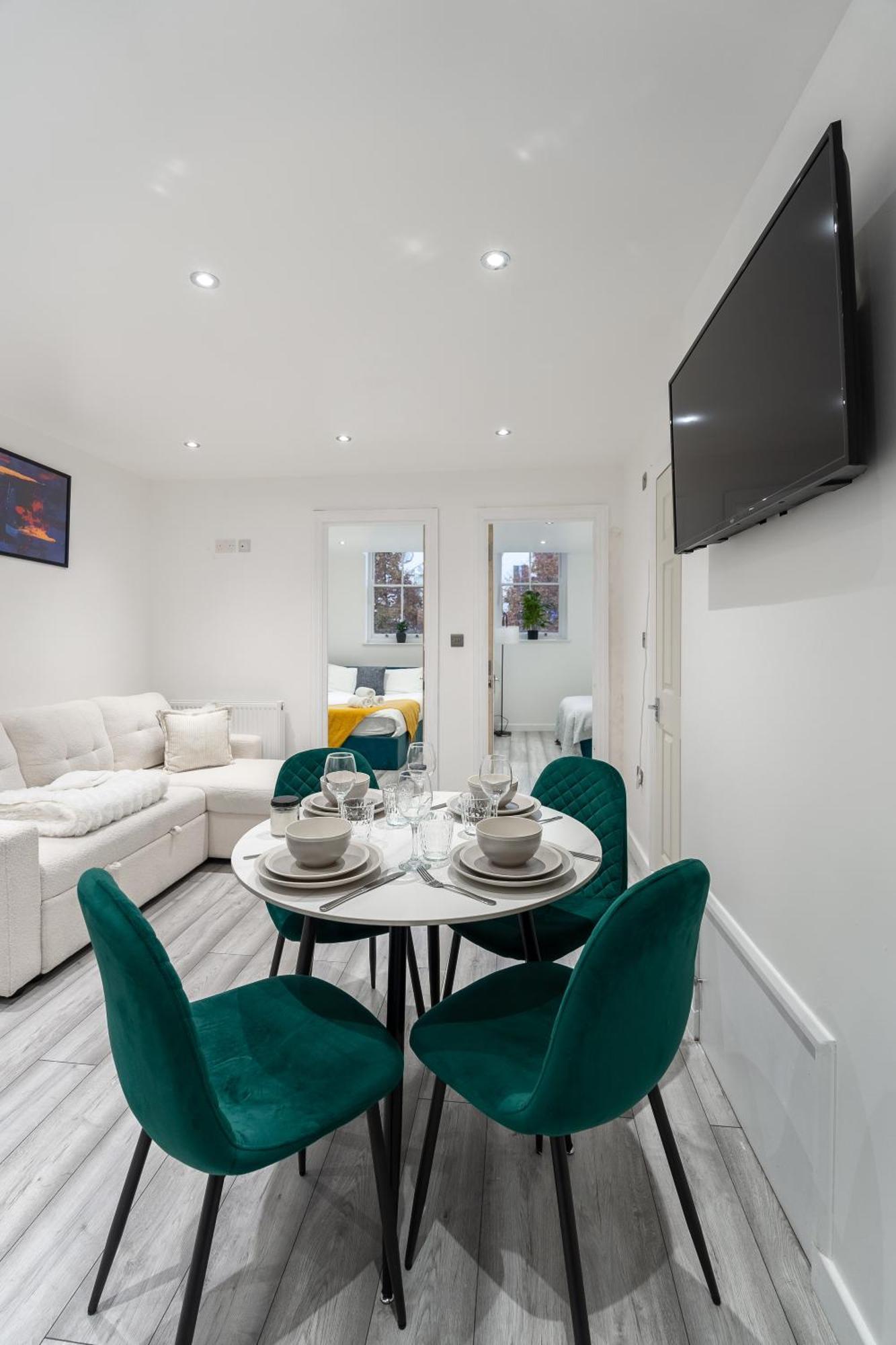 Beautiful Flat Near Central London - Entire Flat - Equipped Kitchen - Private Bathroom Экстерьер фото
