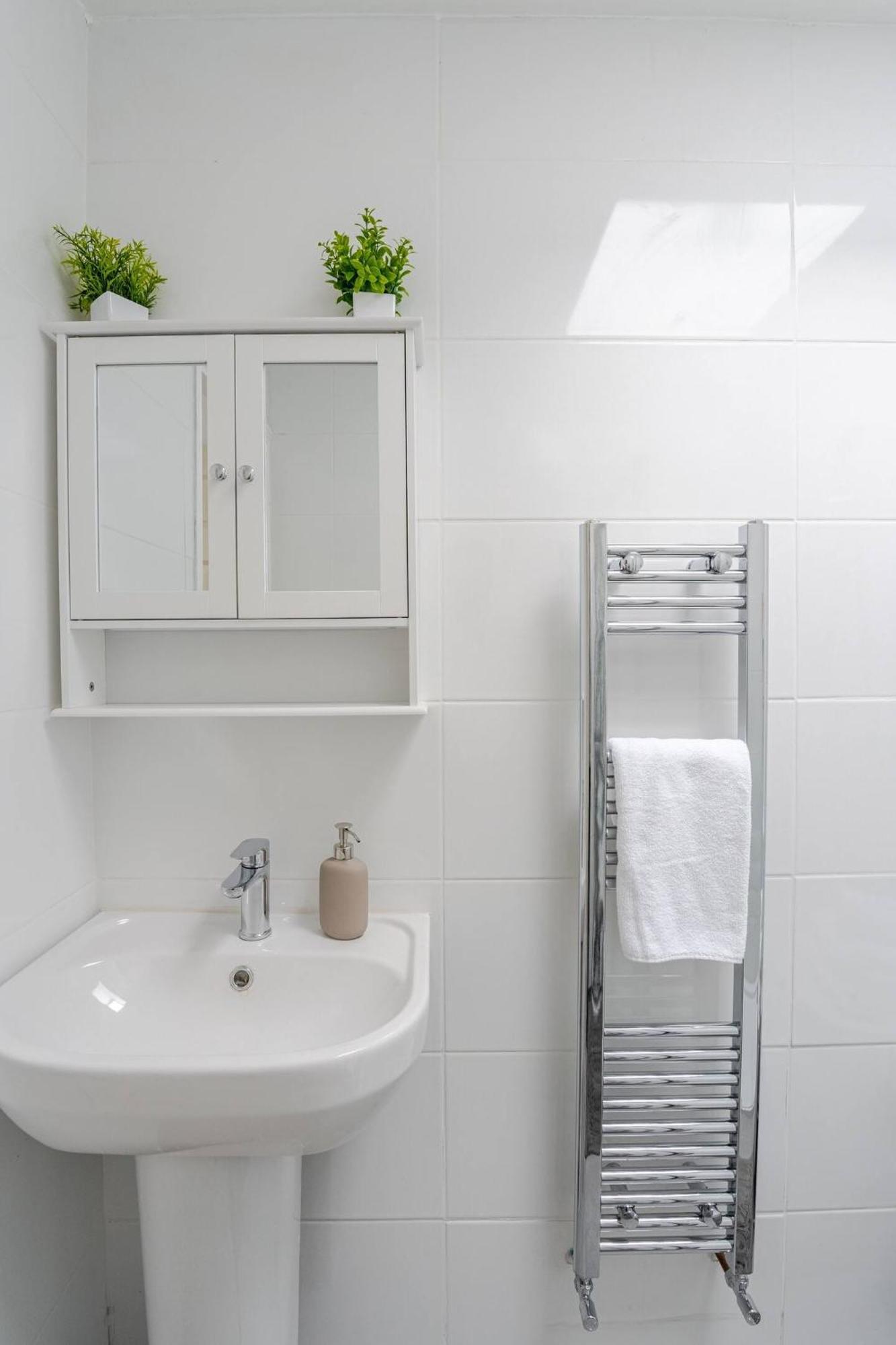 Beautiful Flat Near Central London - Entire Flat - Equipped Kitchen - Private Bathroom Экстерьер фото